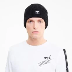 PUMA Ribbed Classic Beanie Größe ADULT Farbe Schwarz 17 PUMA Ribbed Classic Beanie Größe ADULT Farbe Schwarz -Sportbekleidung 53761 PUMA Ribbed Classic Beanie puma pum 022831 01 modelshot03 10223701