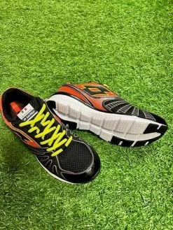 Lotto Laufschuh (R2925) Schuhgröße EUR 44 Farbe Rum/black