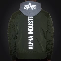 Alpha Industries MA-1 TT Hood Back Print Reflective Bomberjacke Green 106103/01 10 Alpha Industries MA-1 TT Hood Back Print Reflective Bomberjacke Green 106103/01 -Sportbekleidung Alpha Industries MA 1 TT Hood Back Print Reflective Bomberjacke sage green 106103 01 14348 3